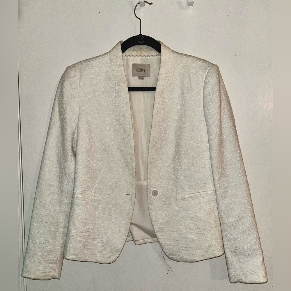 LOFT White Textured Blazer Jacket- Size 2, no callouts, excellent condition